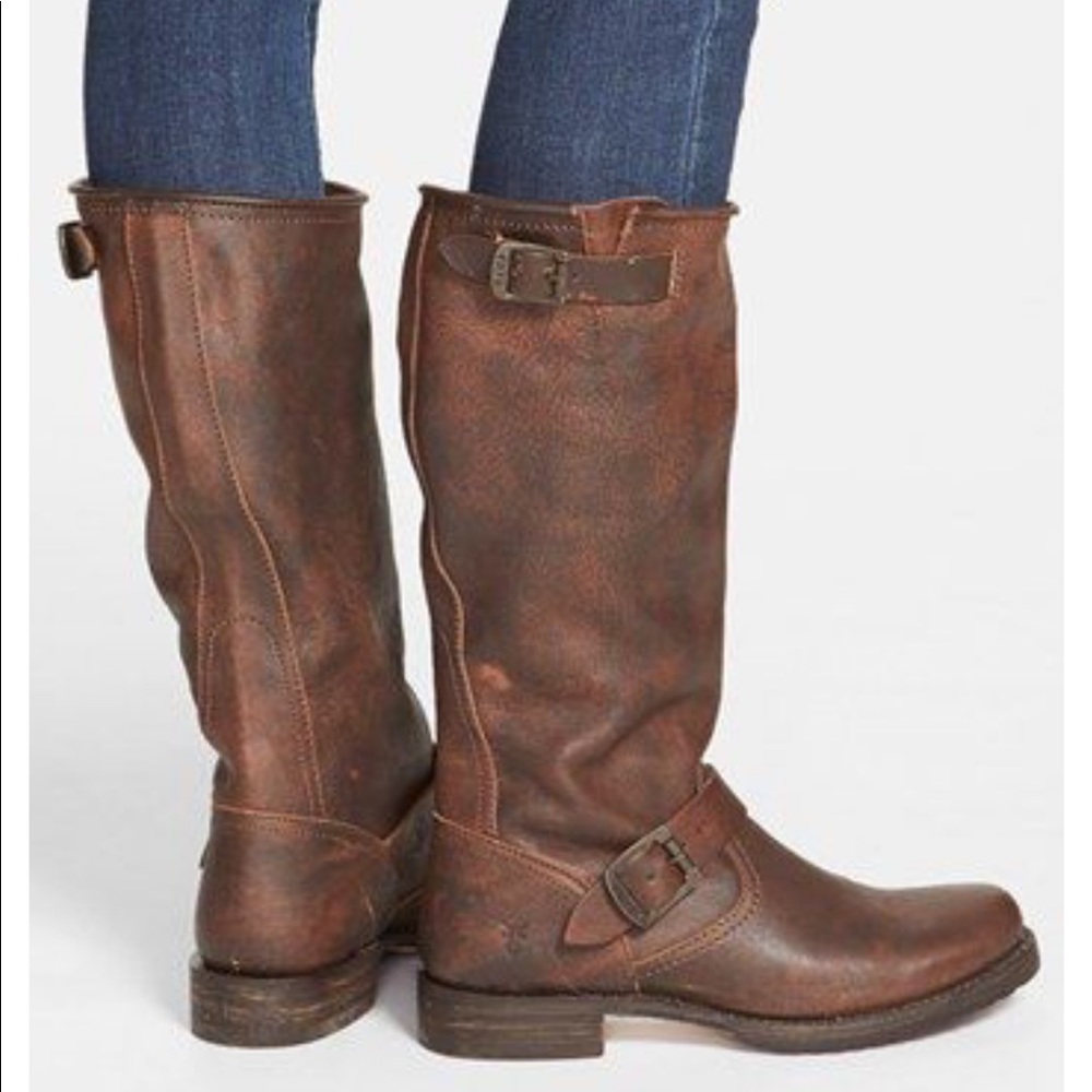 Frye - Picture 2 of 7
